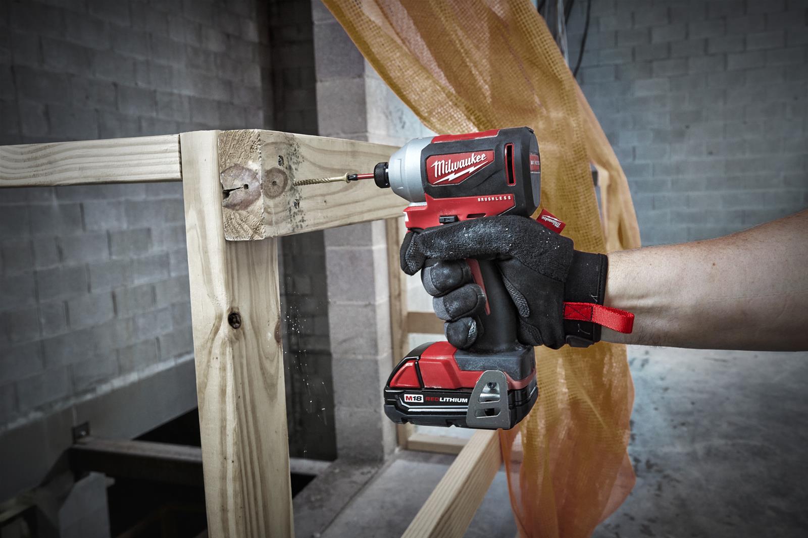 Milwaukee Tool 2892-22CT Milwaukee M18 Compact Brushless 2-Tool