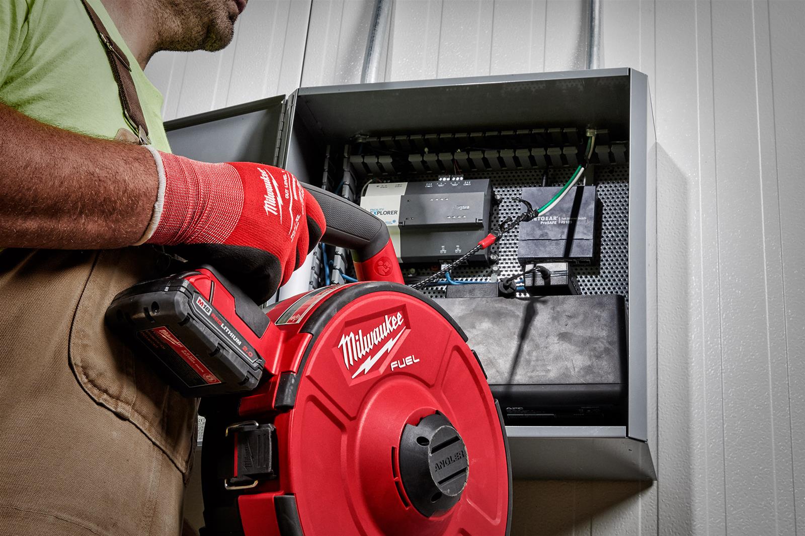 Milwaukee Tool 287320 Milwaukee M18 FUEL ANGLER Pulling Fish Tapes