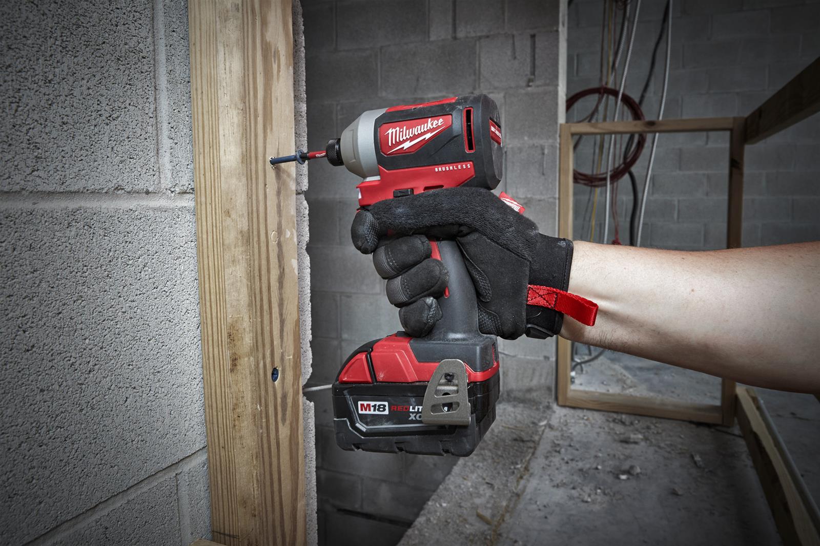 Milwaukee Tool 2893-22CX Milwaukee M18 Brushless 2-Tool Combo Kits ...