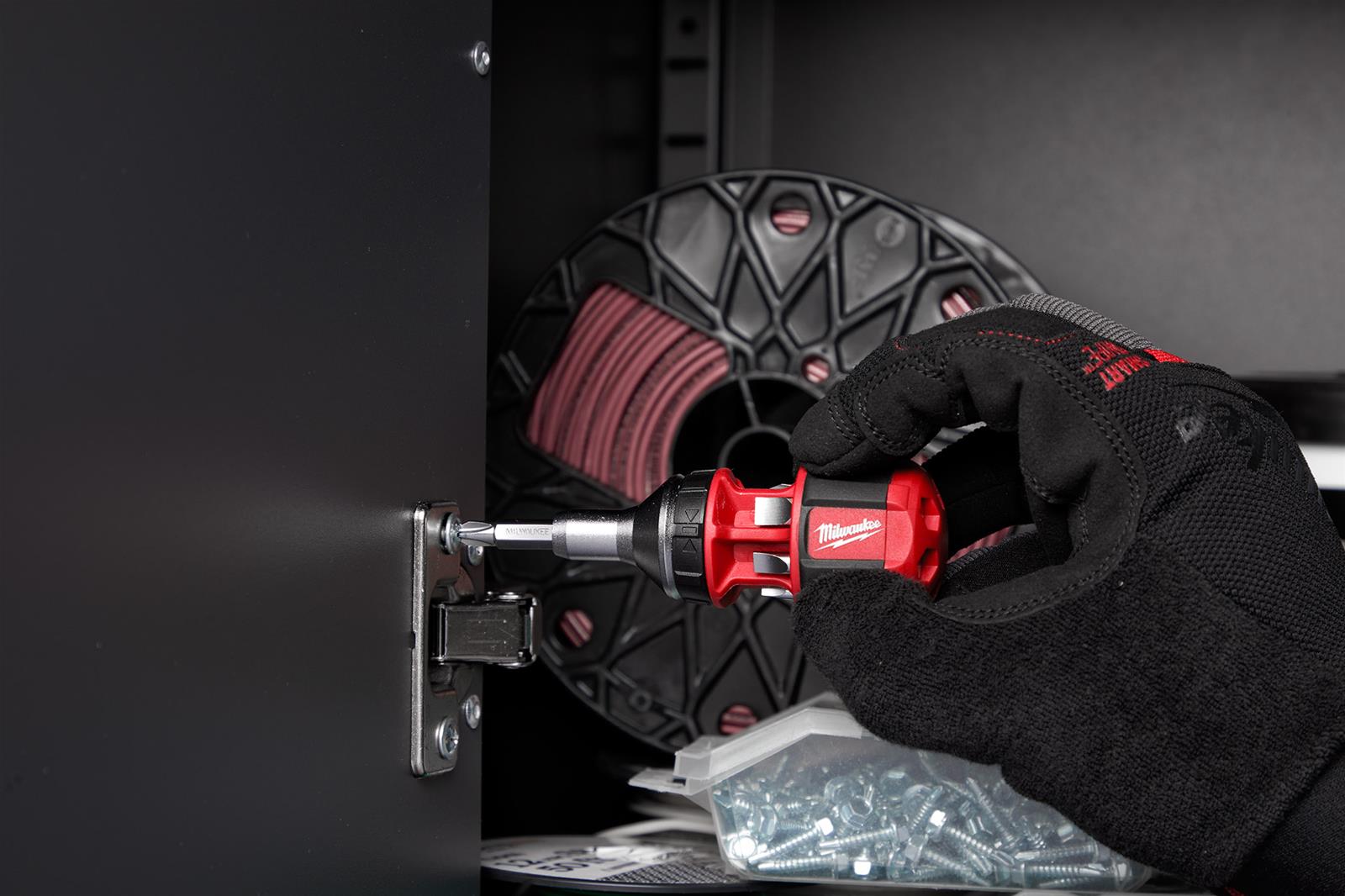 Milwaukee Tool 48222330 Milwaukee 8in1 Compact Ratcheting MultiBit