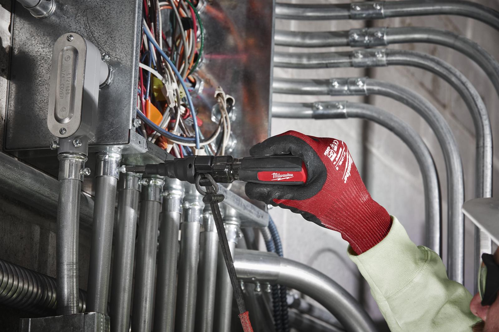 Milwaukee Tool 48222870 Milwaukee 7in1 Conduit Reamers Summit Racing