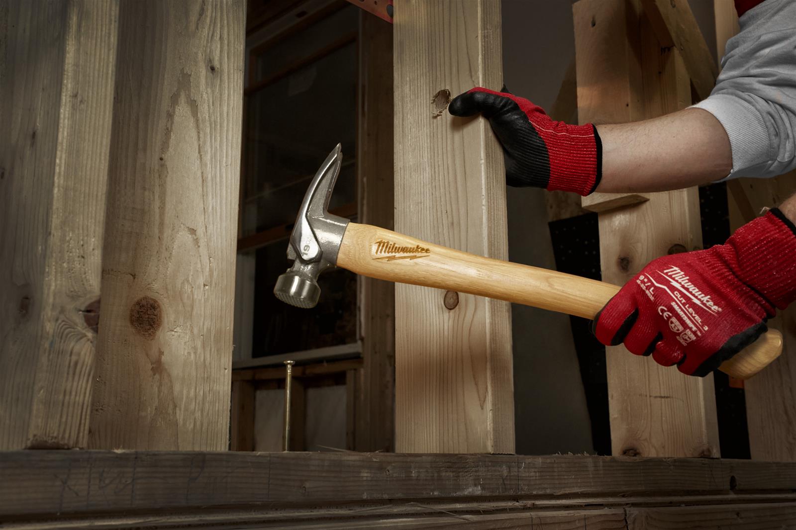 Milwaukee Tool 48-22-9419 Milwaukee Milled Face Hickory Handle