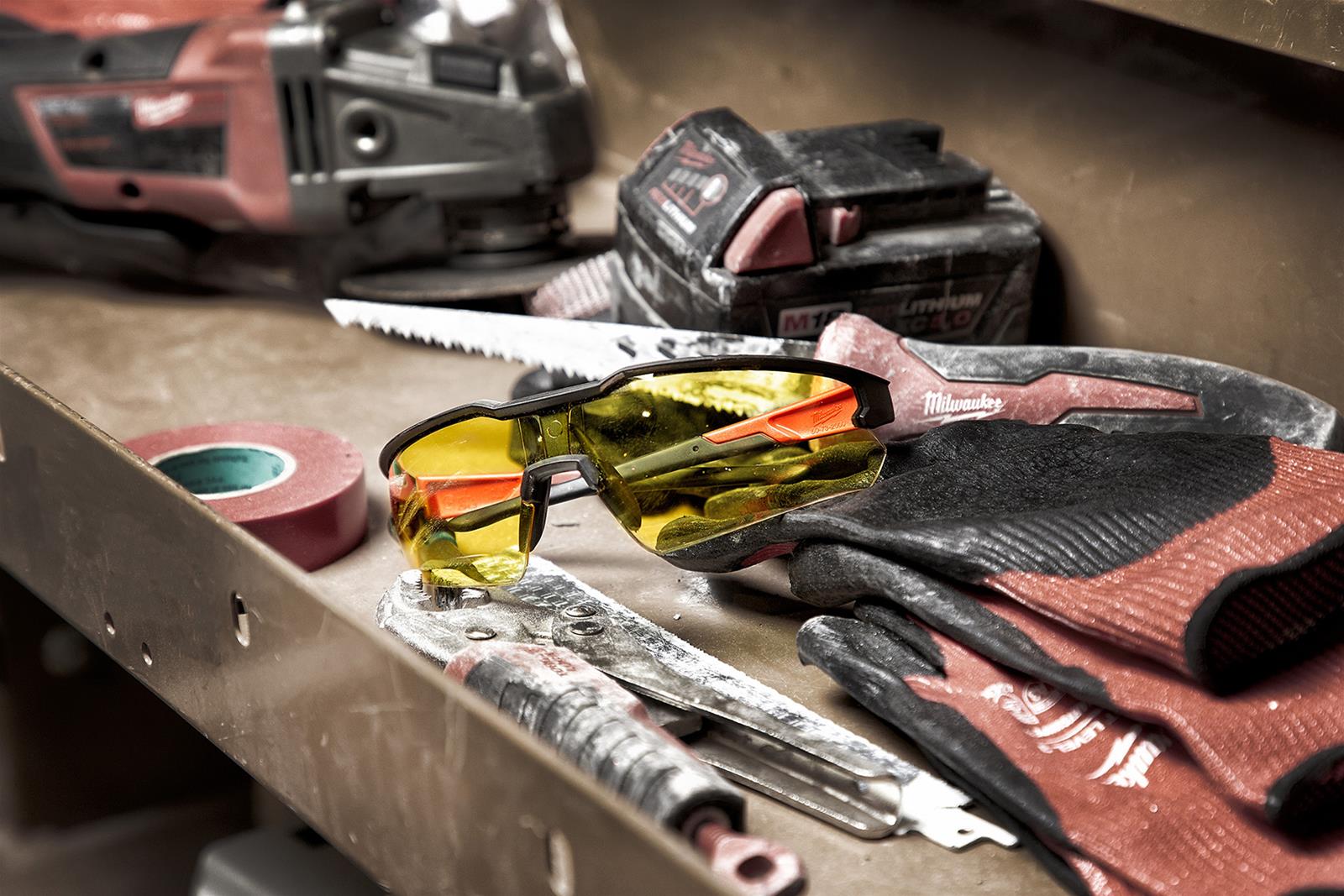 Milwaukee Tool 48-73-2101 Milwaukee Anti-Scratch Safety Glasses