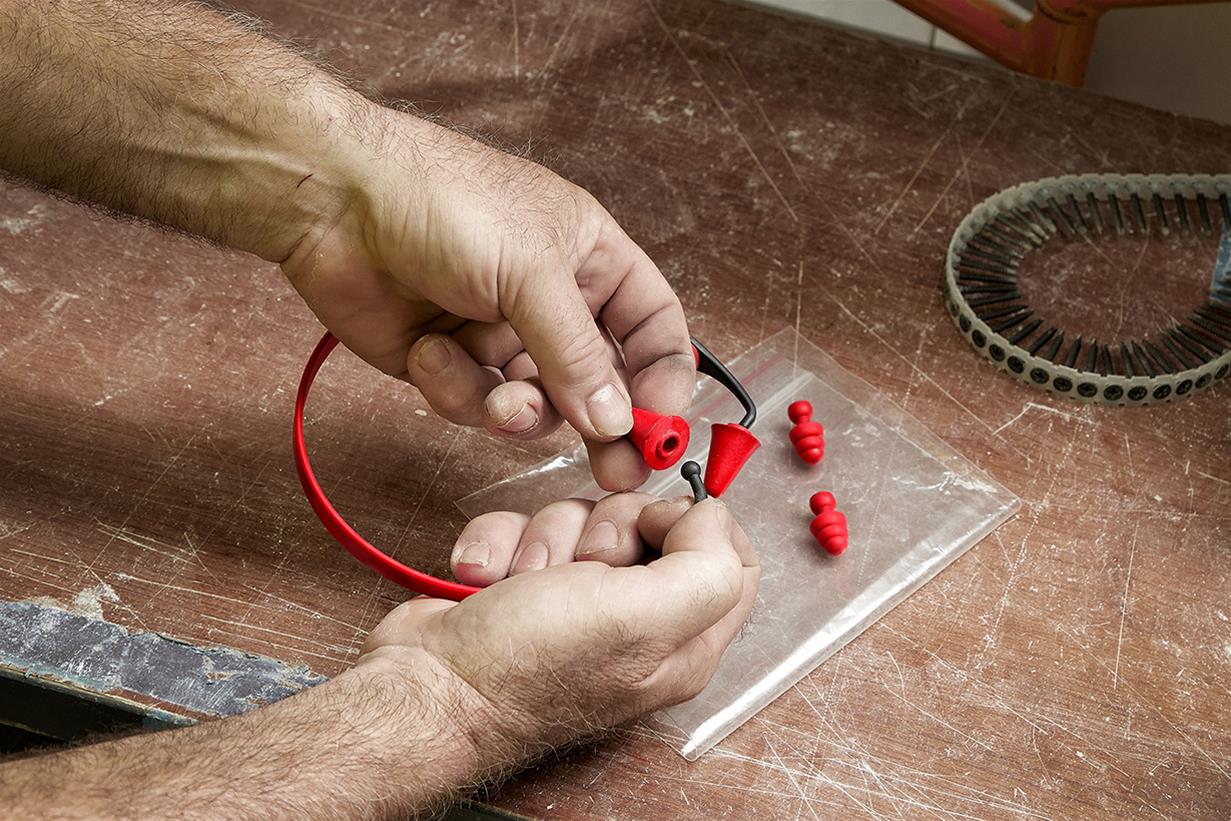 Milwaukee Tool 48-73-3201 Milwaukee Banded Ear Plugs | Summit Racing