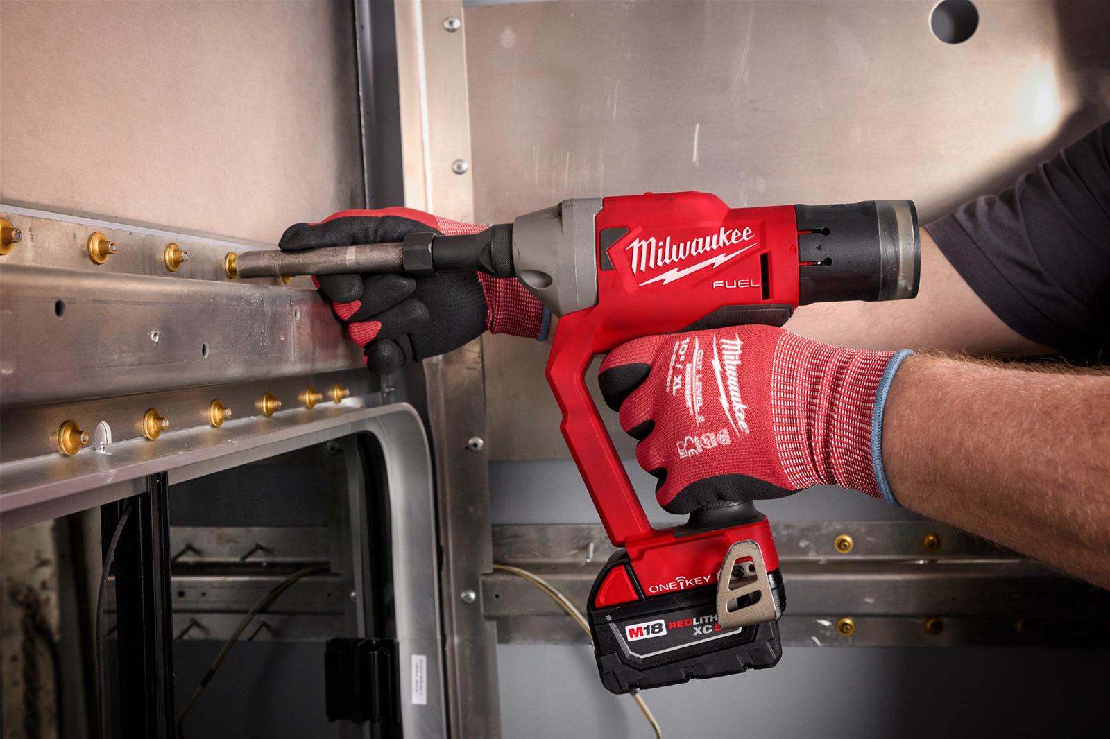 Milwaukee Tool 2661-20 Milwaukee M18 FUEL 1/4 in. ONE-KEY Lockbolt
