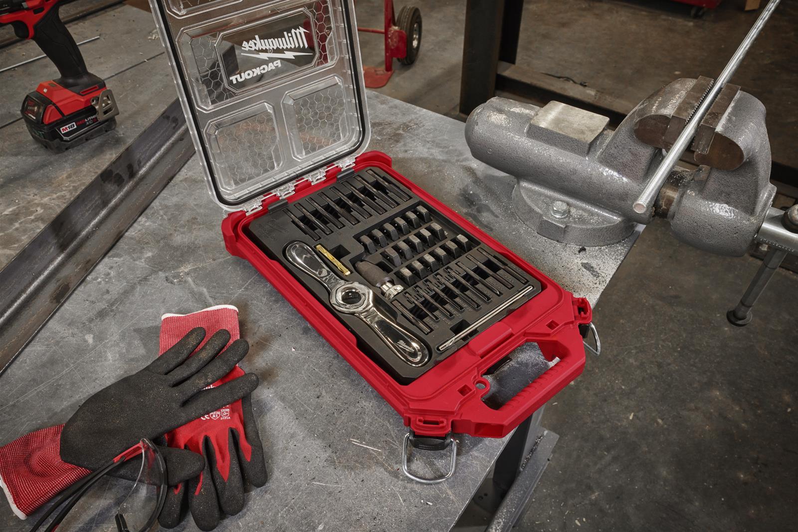 Milwaukee Tool 49225603 Milwaukee PACKOUT Tap and Die Sets Summit