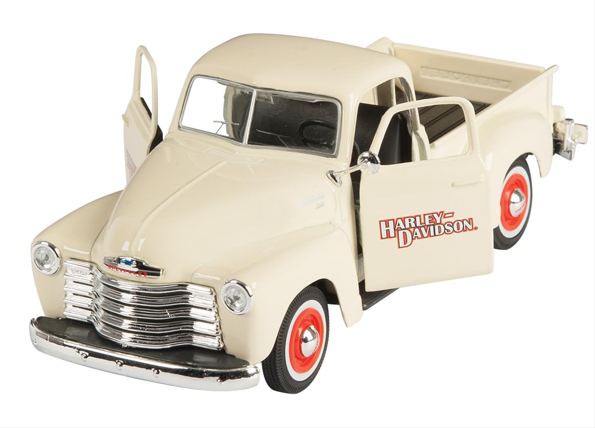 Maisto 32194 1:24 Scale 1950 Chevy 3100 and 2001 Harley-Davidson