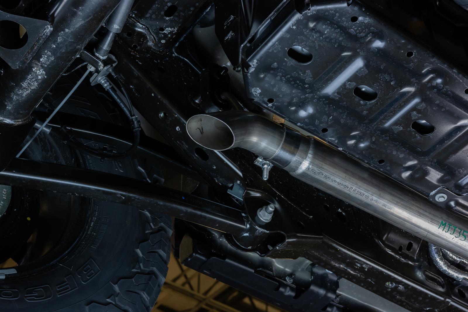 Pypes Stubby Cat-Back Race Pro Exhaust Systems SJJ37R Jeep Wrangler JL 2.0 4 Cyl 4 Door Cat-back system with Muffler. Constructed of 409SS with a 304SS polished muffler. Syubby Turndown e thumbnail 2
