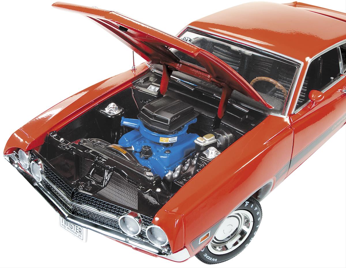 AUTO WORLD AMM1112 1:18 Scale 1970 Ford Torino Cobra Twister