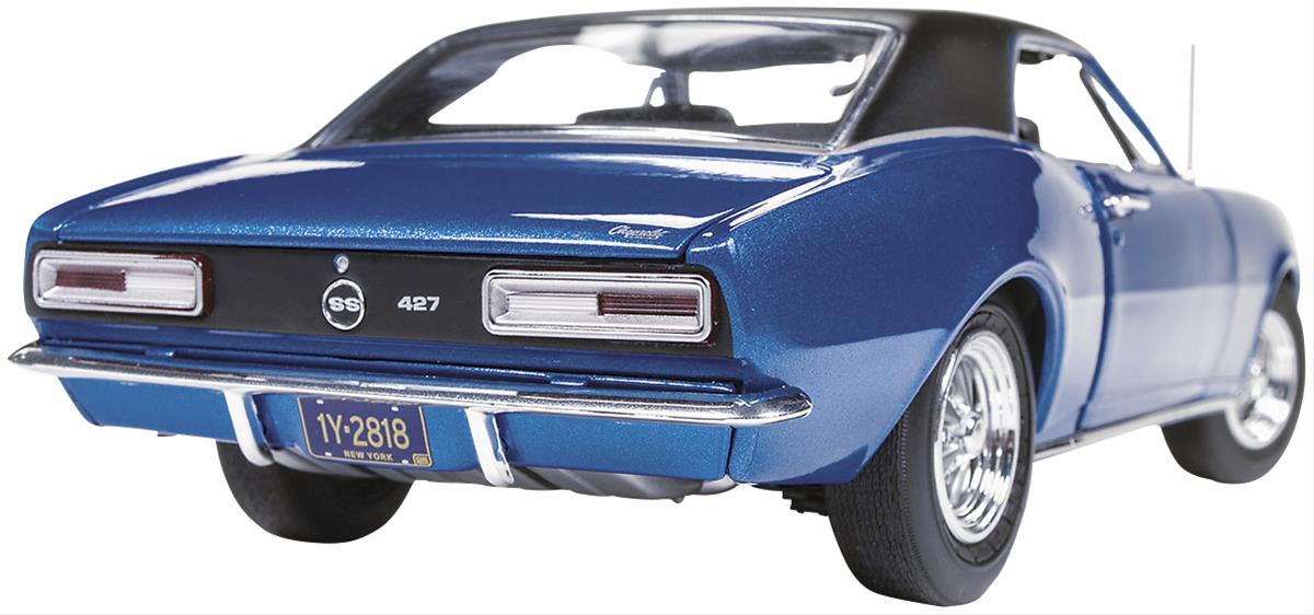 AUTO WORLD AMM1118 1:18 Scale Baldwin-Motion 1967 Chevy Camaro SS