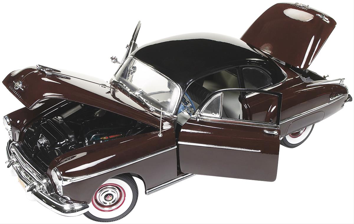 AUTO WORLD AMM1127 1:18 Scale 1950 Oldsmobile 88 Diecast Model