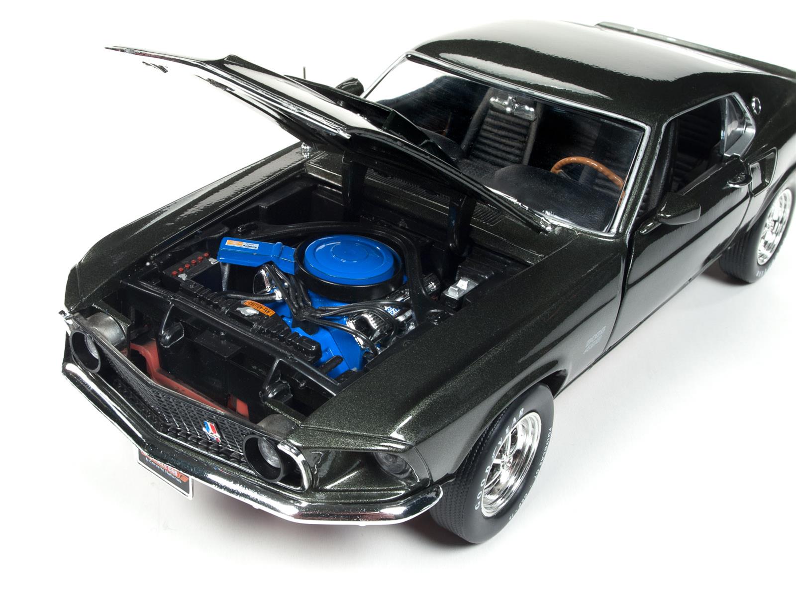 Summit Gifts AMM1152 1:18 Scale 1969 Ford Mustang Boss 429 Diecast