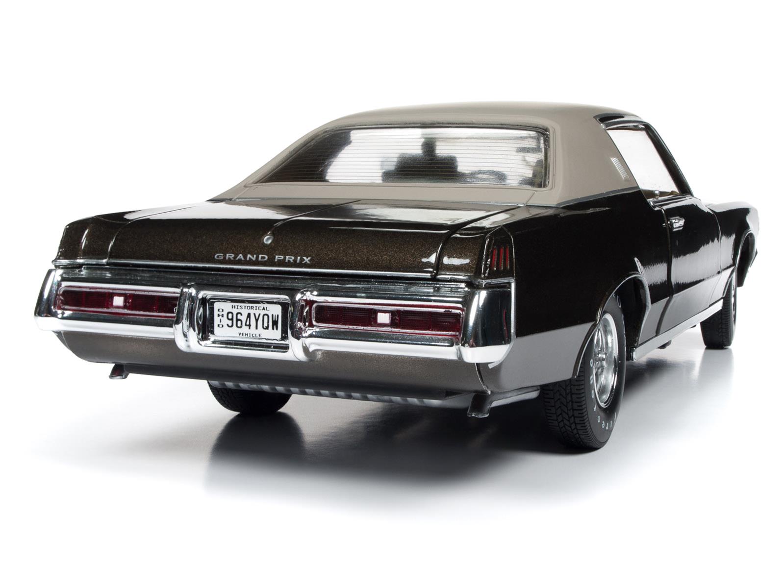 Summit Gifts AMM1175 1:18 Scale 1969 Pontiac Grand Prix Diecast