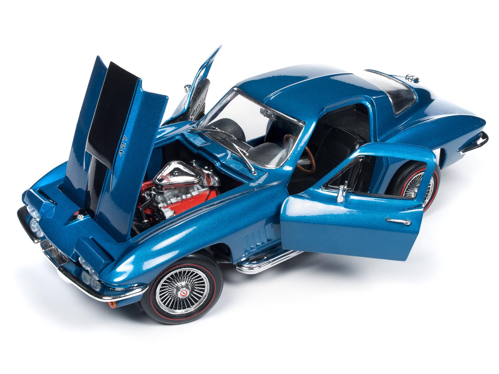 Summit Gifts AMM1176 1:18 Scale 1967 Chevrolet Corvette