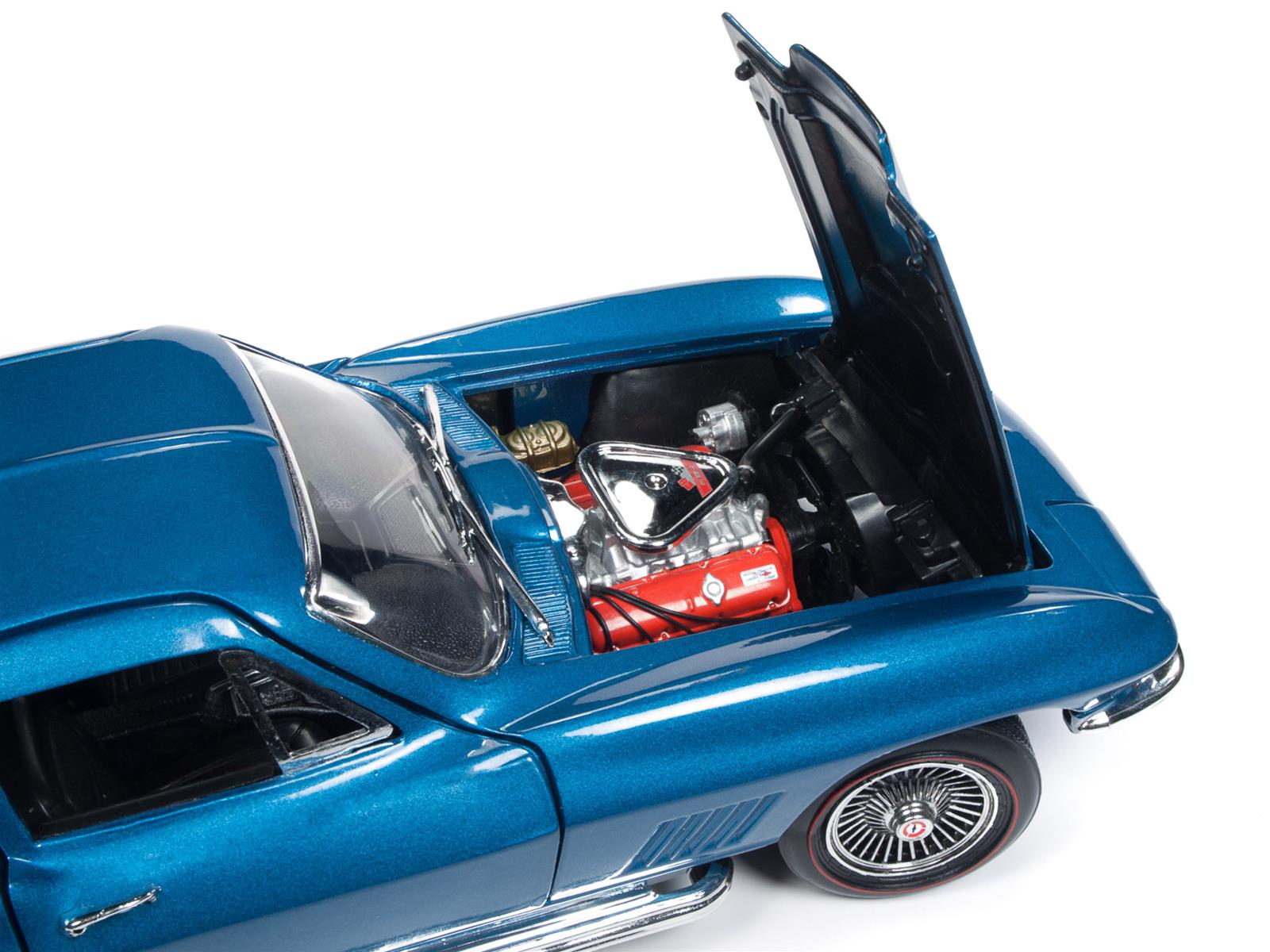 Summit Gifts AMM1176 1:18 Scale 1967 Chevrolet Corvette