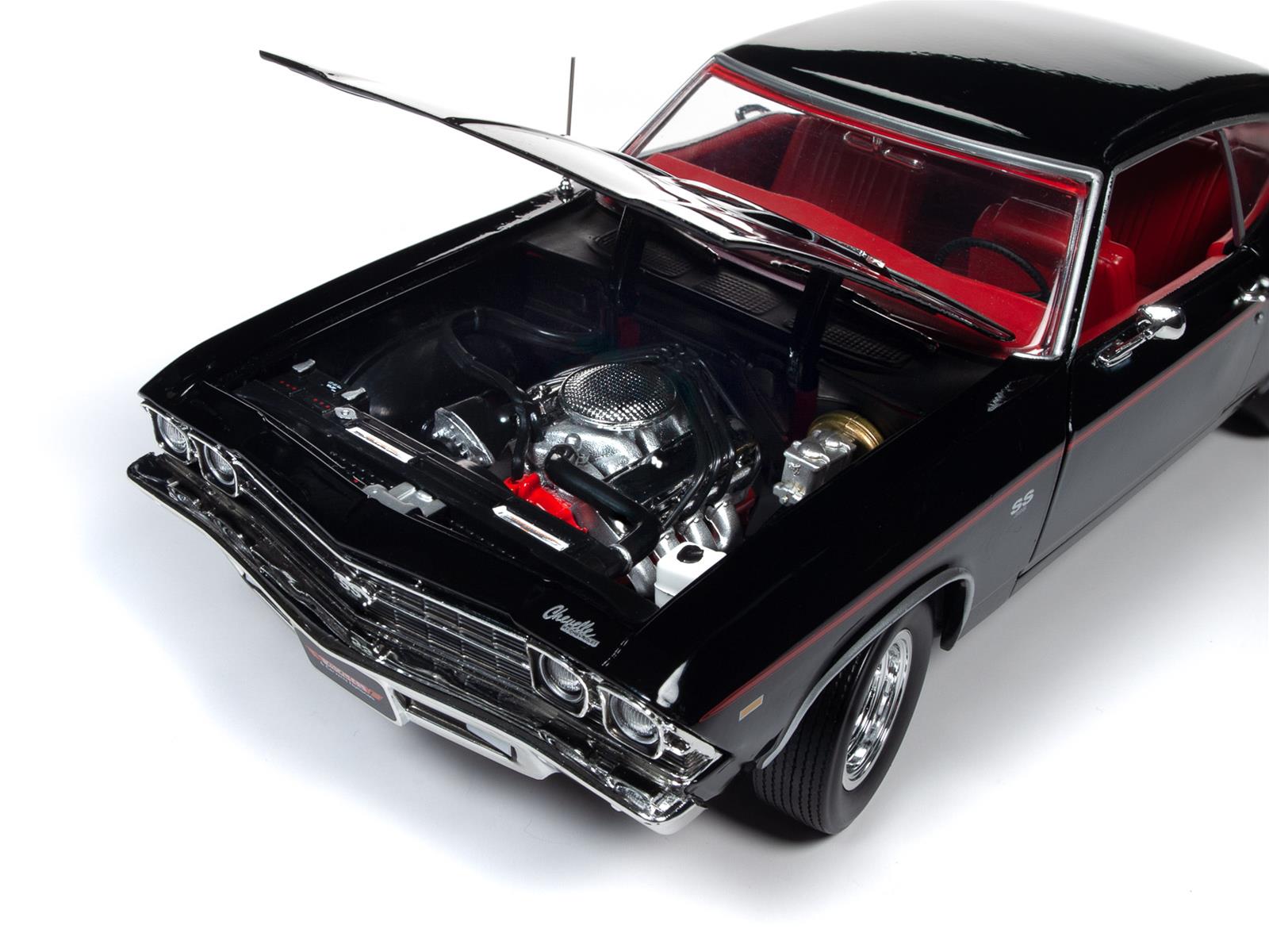 AUTO WORLD AMM1190 1:18 Scale 1969 Chevy Chevelle SS 396