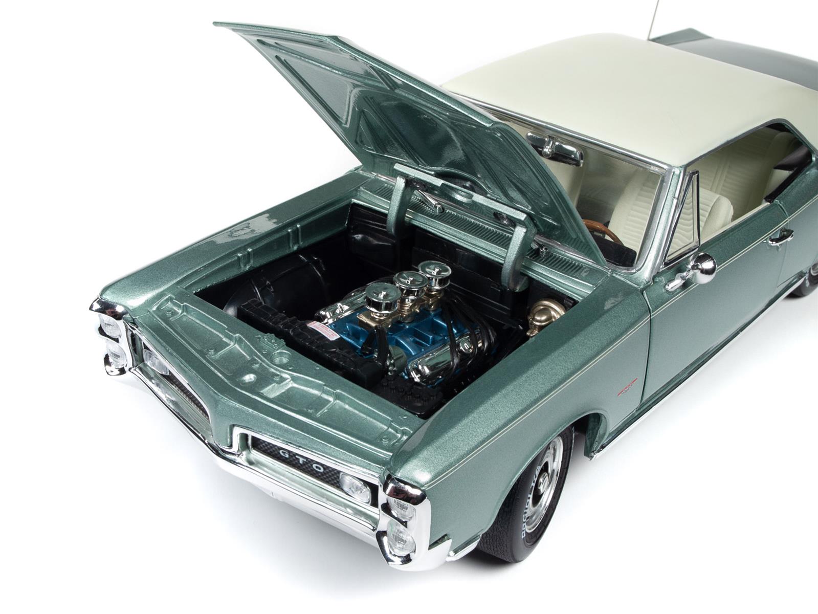 AUTO WORLD AMM1192 1:18 Scale 1966 Pontiac GTO Diecast Model
