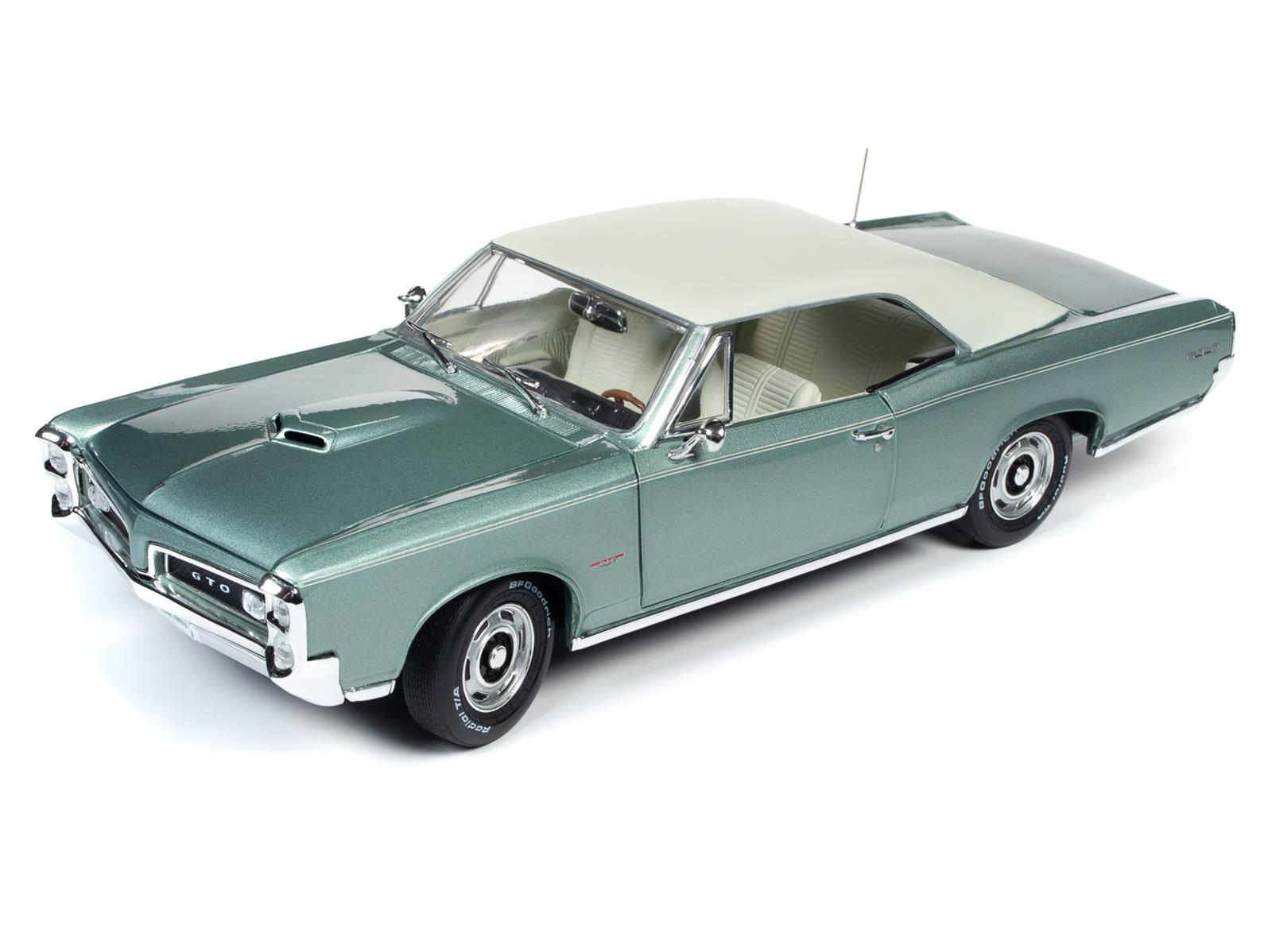 AUTO WORLD AMM1192 1:18 Scale 1966 Pontiac GTO Diecast Model