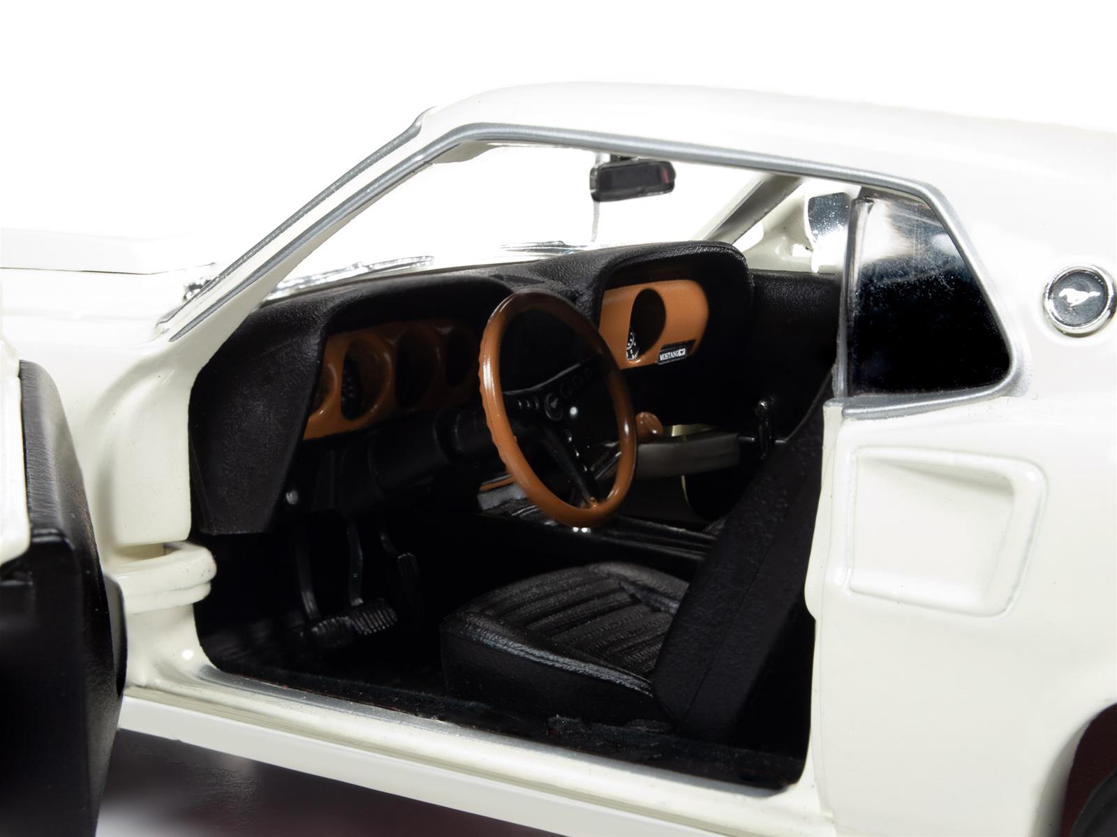 AUTO WORLD AMM1196 1:18 Scale 1969 Ford Mustang Boss 429 Wimbledon