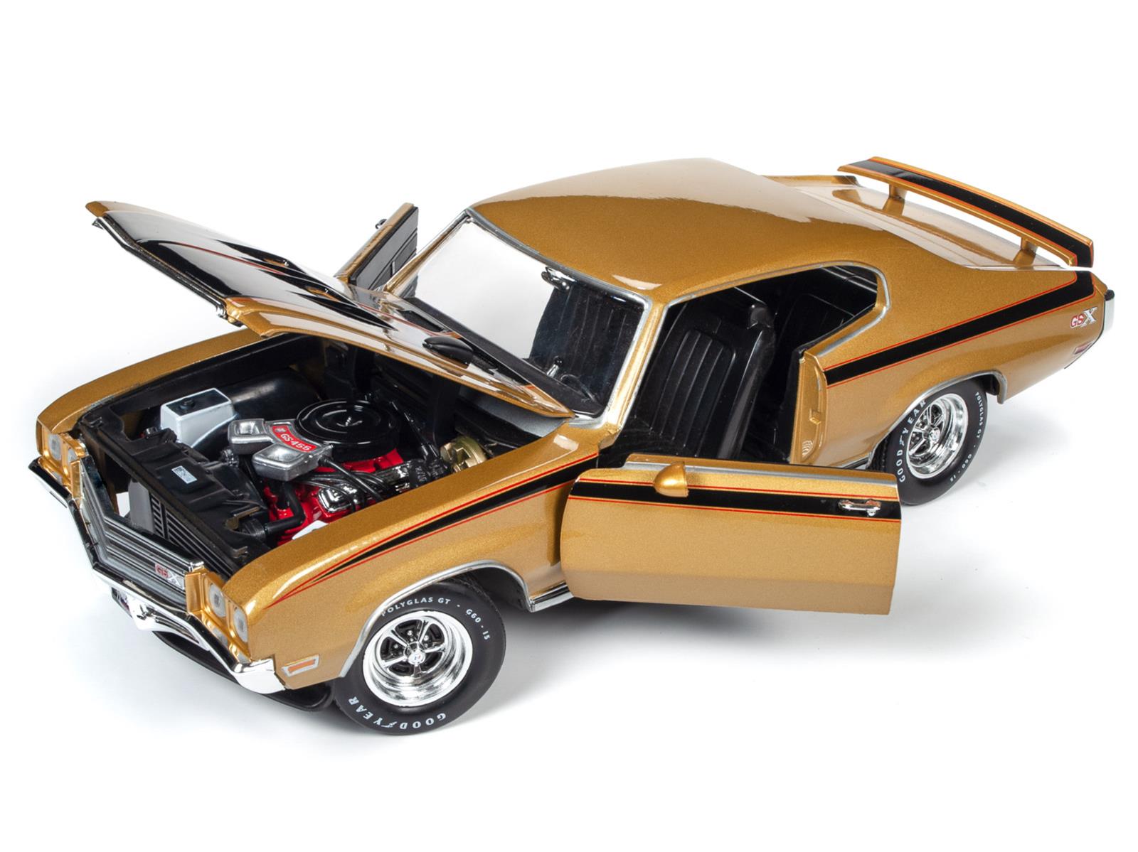 AUTO WORLD AMM1198 1:18 Scale 1971 Buick GSX Diecast Model