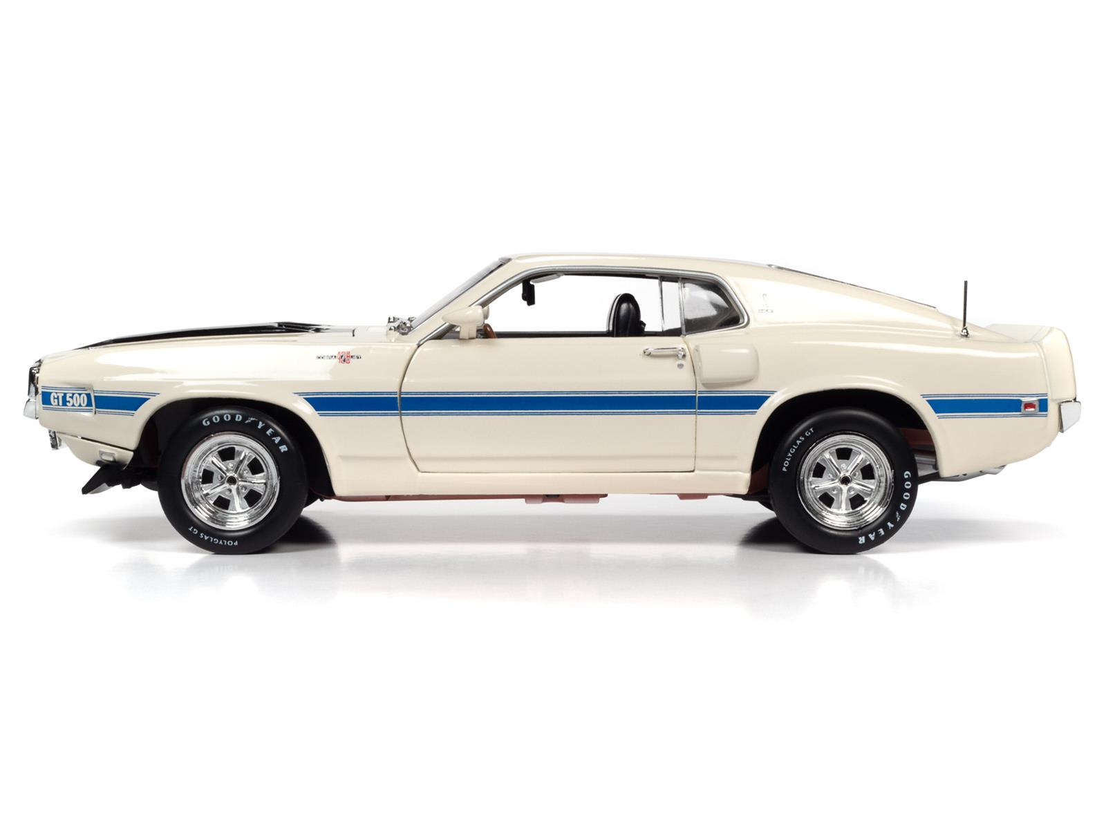 AUTO WORLD AMM1229 1:18 Scale 1970 Ford Mustang Shelby GT500
