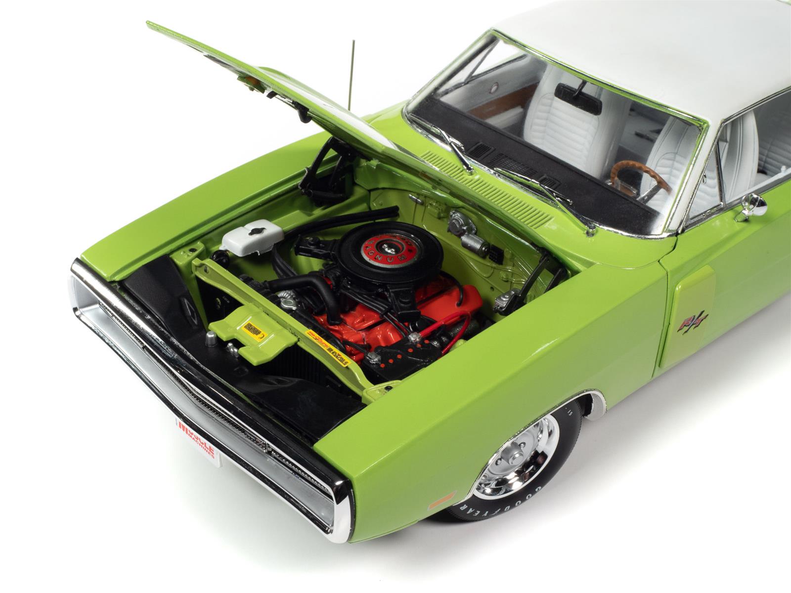 AUTO WORLD AMM1249 1:18 Scale 1970 Dodge Charger R/T Diecast Model
