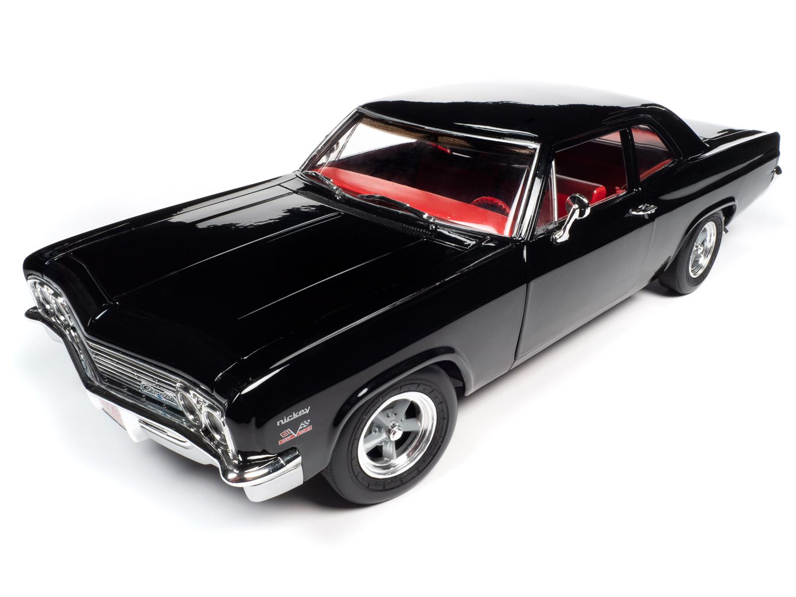 AUTO WORLD AMM1259 1:18 Scale 1966 Nickey Chevrolet Biscayne
