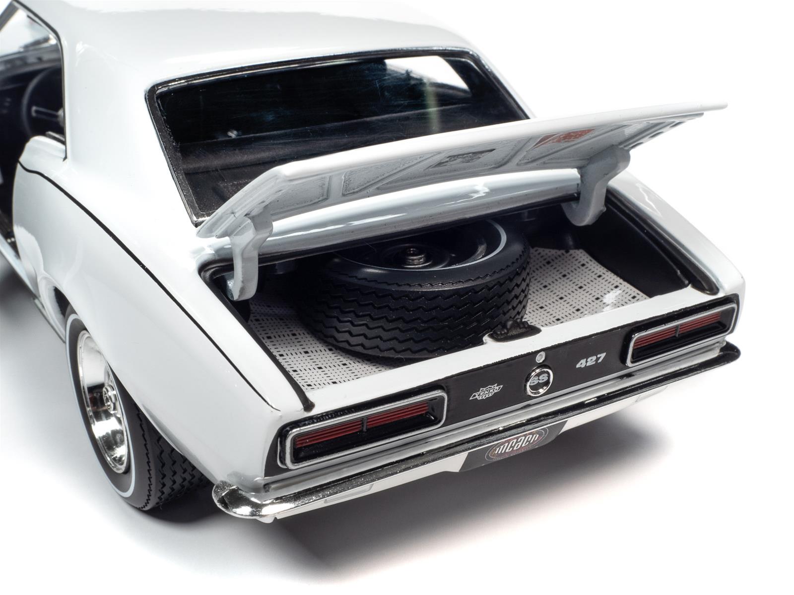 AUTO WORLD AMM1261 1:18 Scale 1967 Chevy Camaro RS Yenko 427