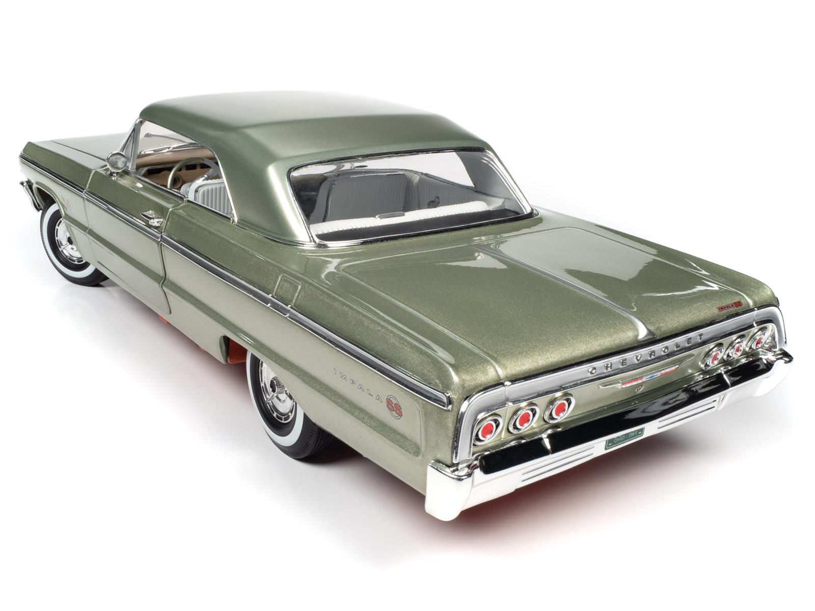 AUTO WORLD AMM1264 1:18 Scale 1964 Chevy Impala SS Diecast Model