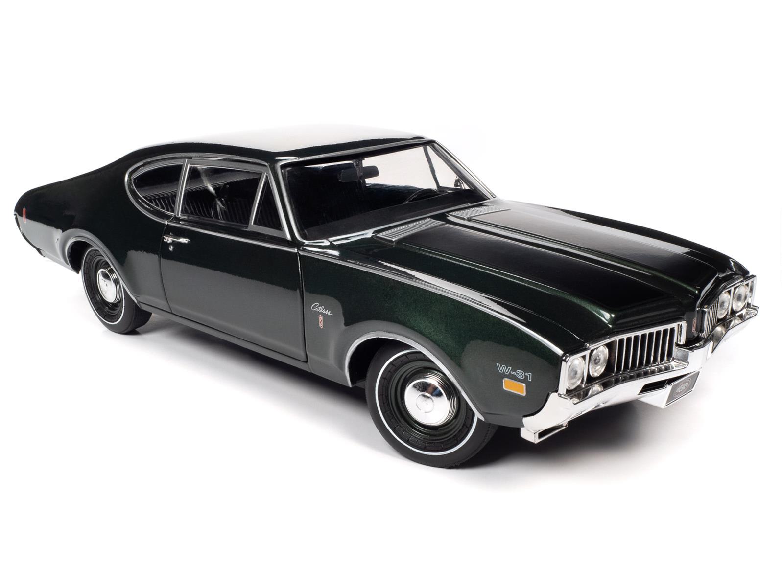 AUTO WORLD AMM1271 1:18 Scale 1969 Oldsmobile Cutlass W-31 Post Diecast  Model | Summit Racing