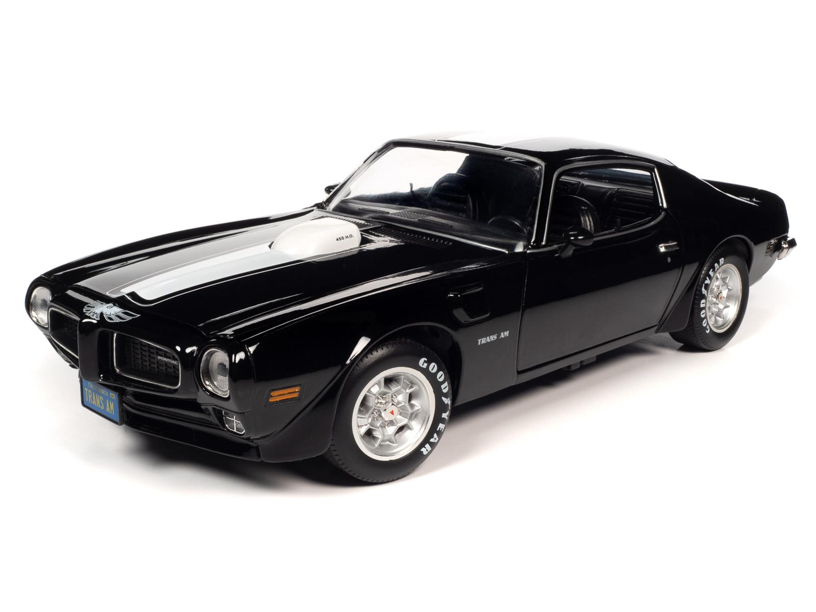 AUTO WORLD AMM1293 1:18 Scale 1972 Pontiac Trans Am Diecast