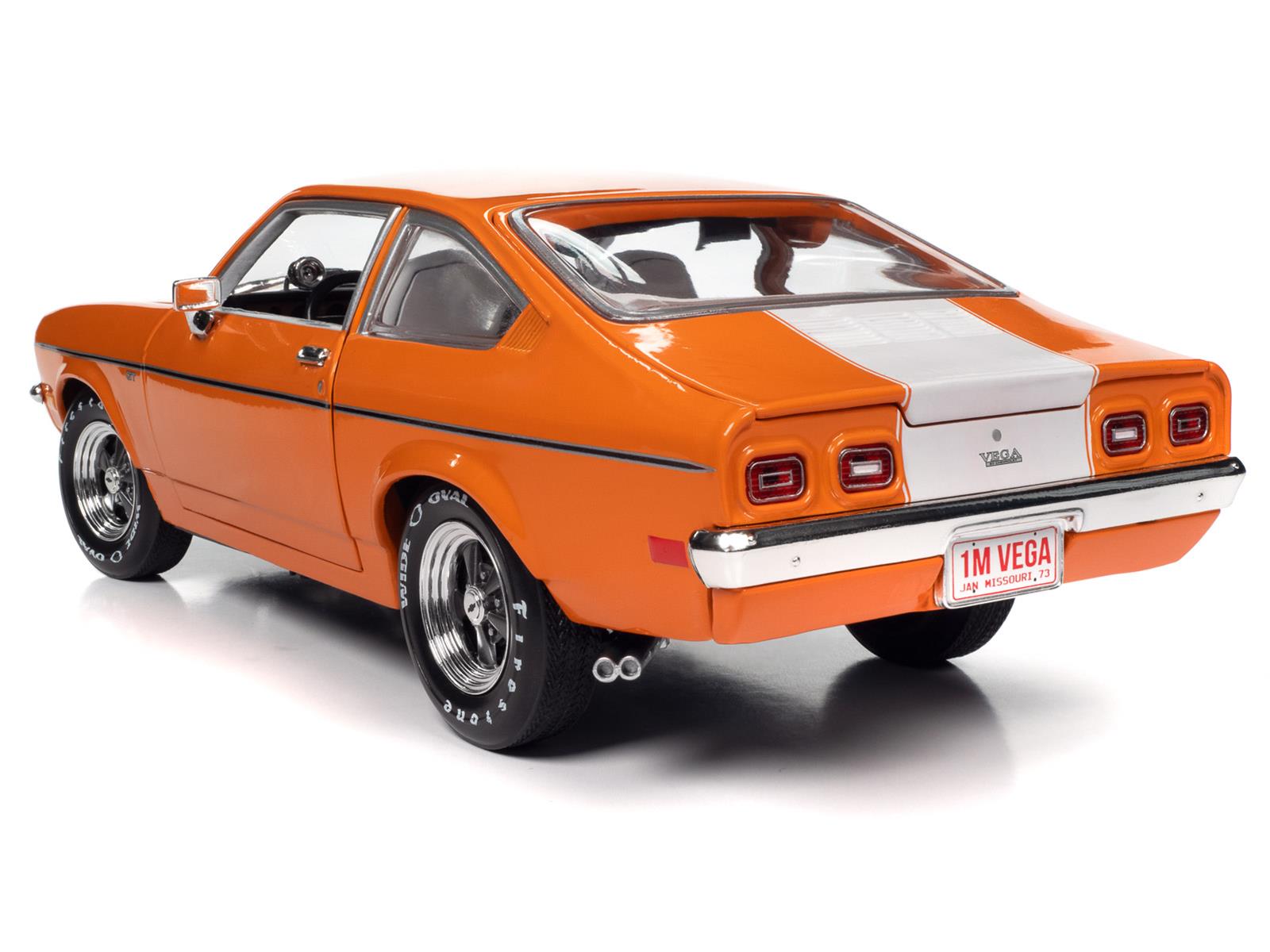 AUTO WORLD AMM1319/06 1:18 Scale 1973 Chevy Vega GT Class of 1973