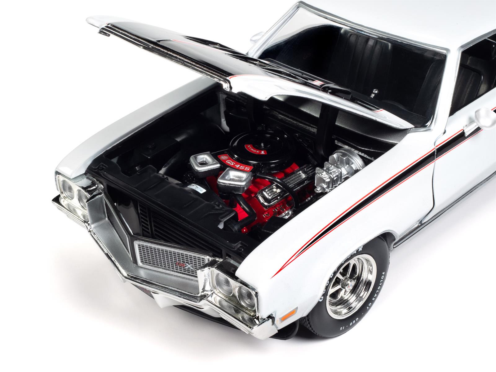 AUTO WORLD AMM1322/06 1:18 Scale 1970 Buick GSX Hardtop MCACN