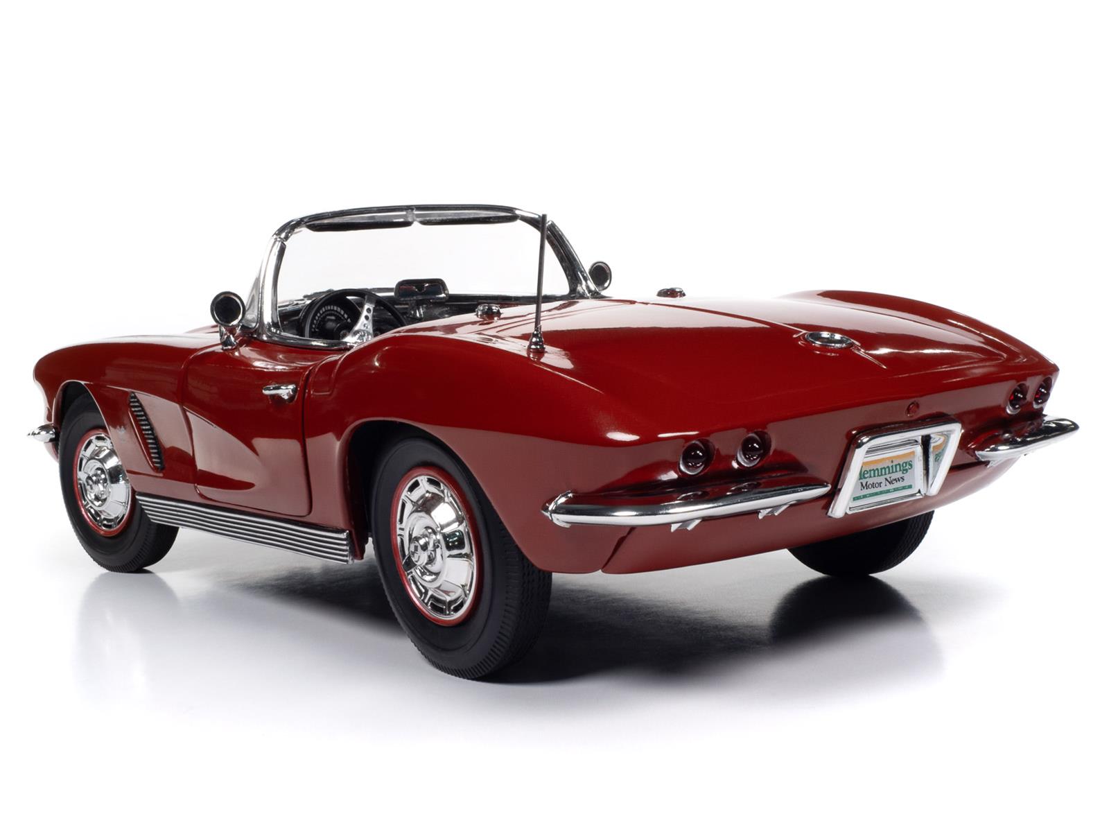 AUTO WORLD AMM1338/06 1:18 Scale 1962 Chevy Corvette Convertible