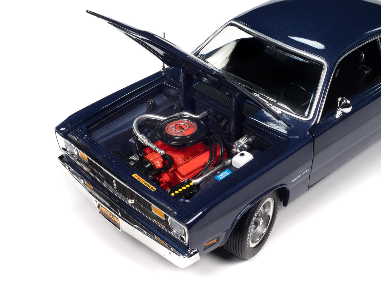 AUTO WORLD AMM1340/06 1:18 Scale 1970 Plymouth Duster Diecast