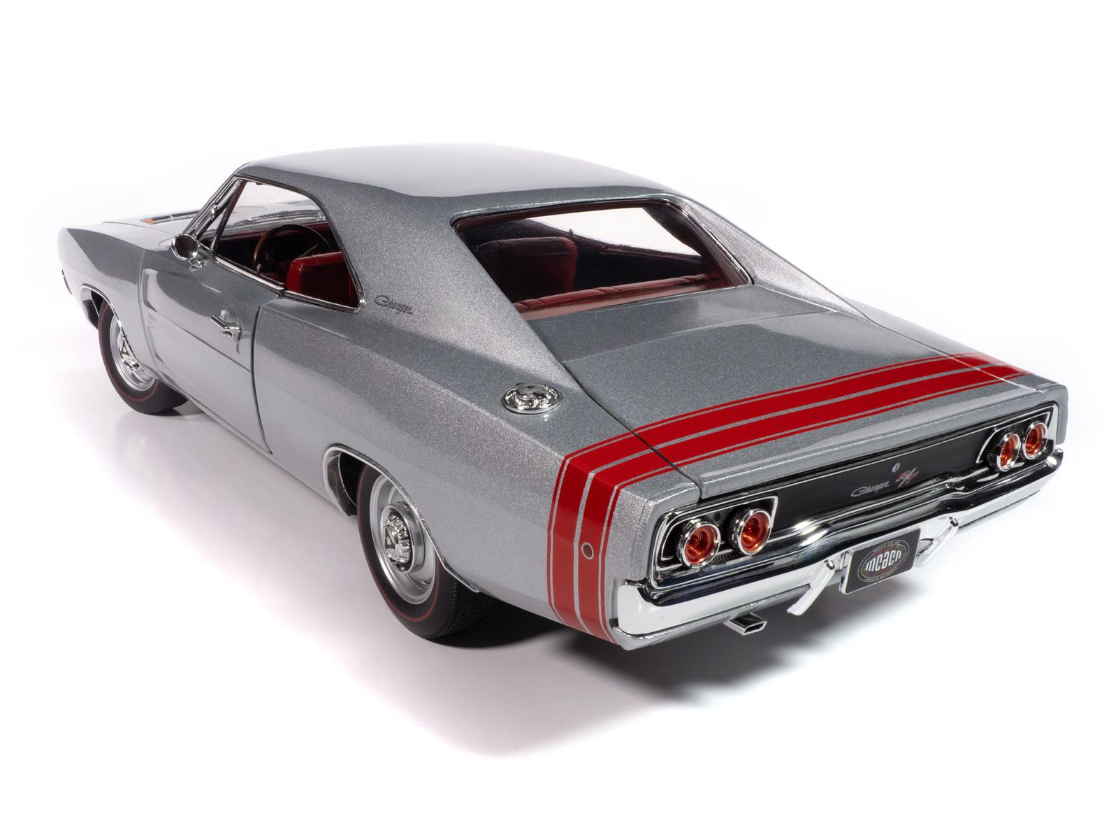 AUTO WORLD AMM1344 1:18 Scale 1968 Dodge Charger R/T Diecast
