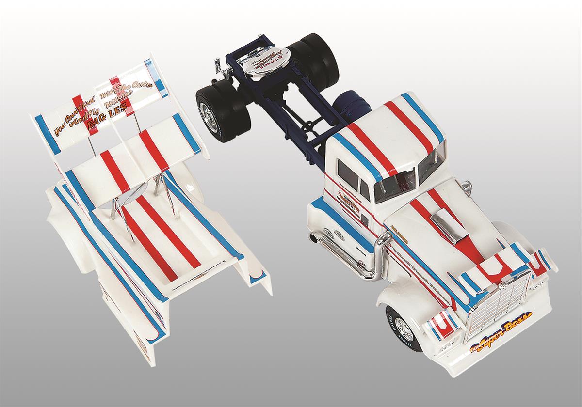 Summit Gifts AMT930 1:25 Scale Super Boss Kenworth Model Kit