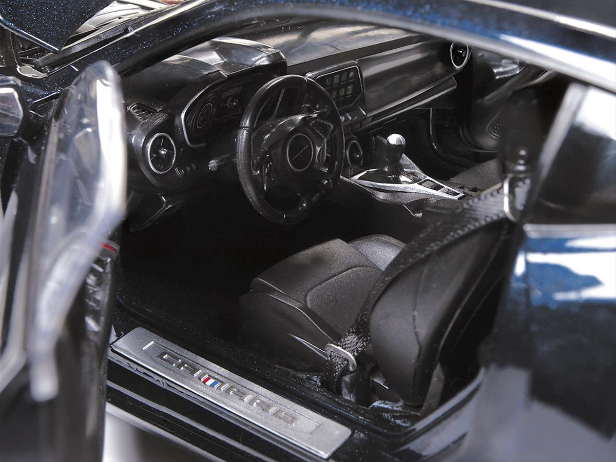 AUTO WORLD AW239 1:18 Scale 50th Anniversary 2017 Chevy Camaro SS