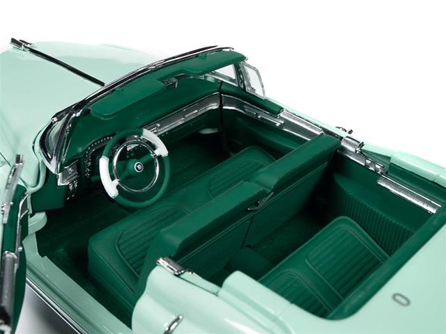 Auto World 1:18 1953 Cadillac Eldorado Soft Top Bianca – Modello Pressofuso Collezione