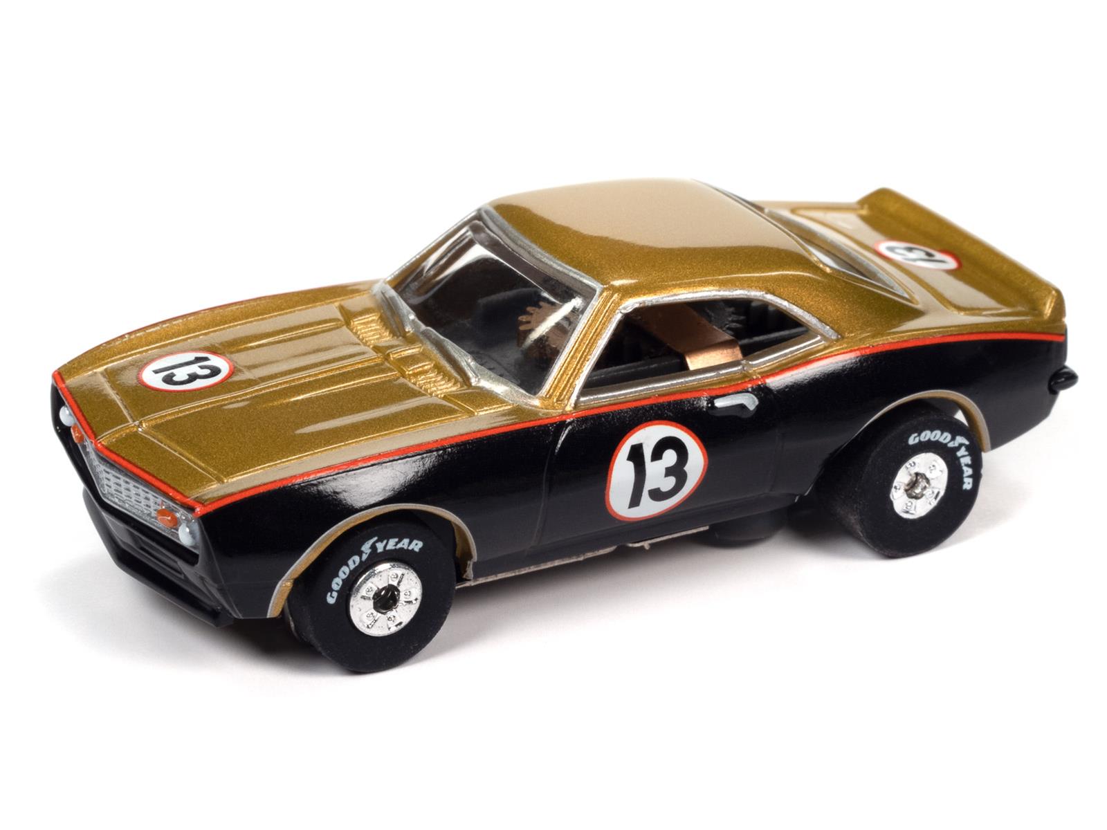 AUTO WORLD SRS348/02 1:64 Scale 4-Lane Action Slot Car Set