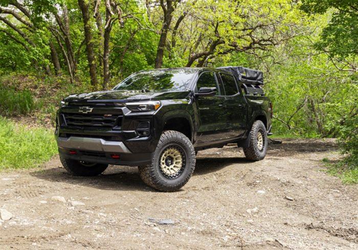 ReadyLift Suspension SST Lift Kits 62-33340 Lift, 2.1 Kit, 3.0 in. Front/ 1.0 in. Rear, Upper Control Arms, Falcon Coilover/Shocks, Leaf Spring Block, Chevrolet, Kit