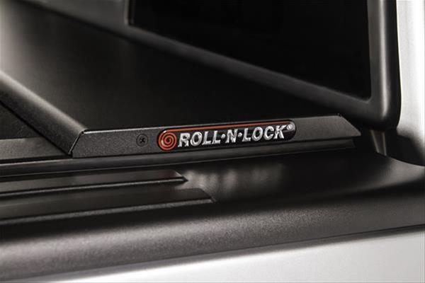 Roll-N-Lock 02-07 Chevy Silverado/Sierra Denali SB 77-3/4in M-Series Retractable Tonneau Cover thumbnail 7