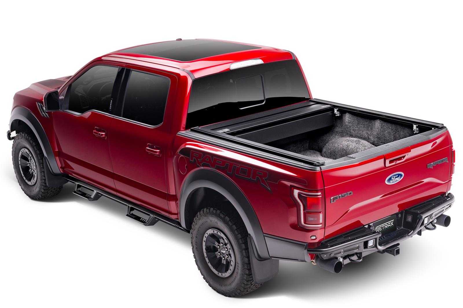Retrax 04-18 Titan Crew Cab 4-doors(w/ or w/o Utilitrack) RetraxONE XR