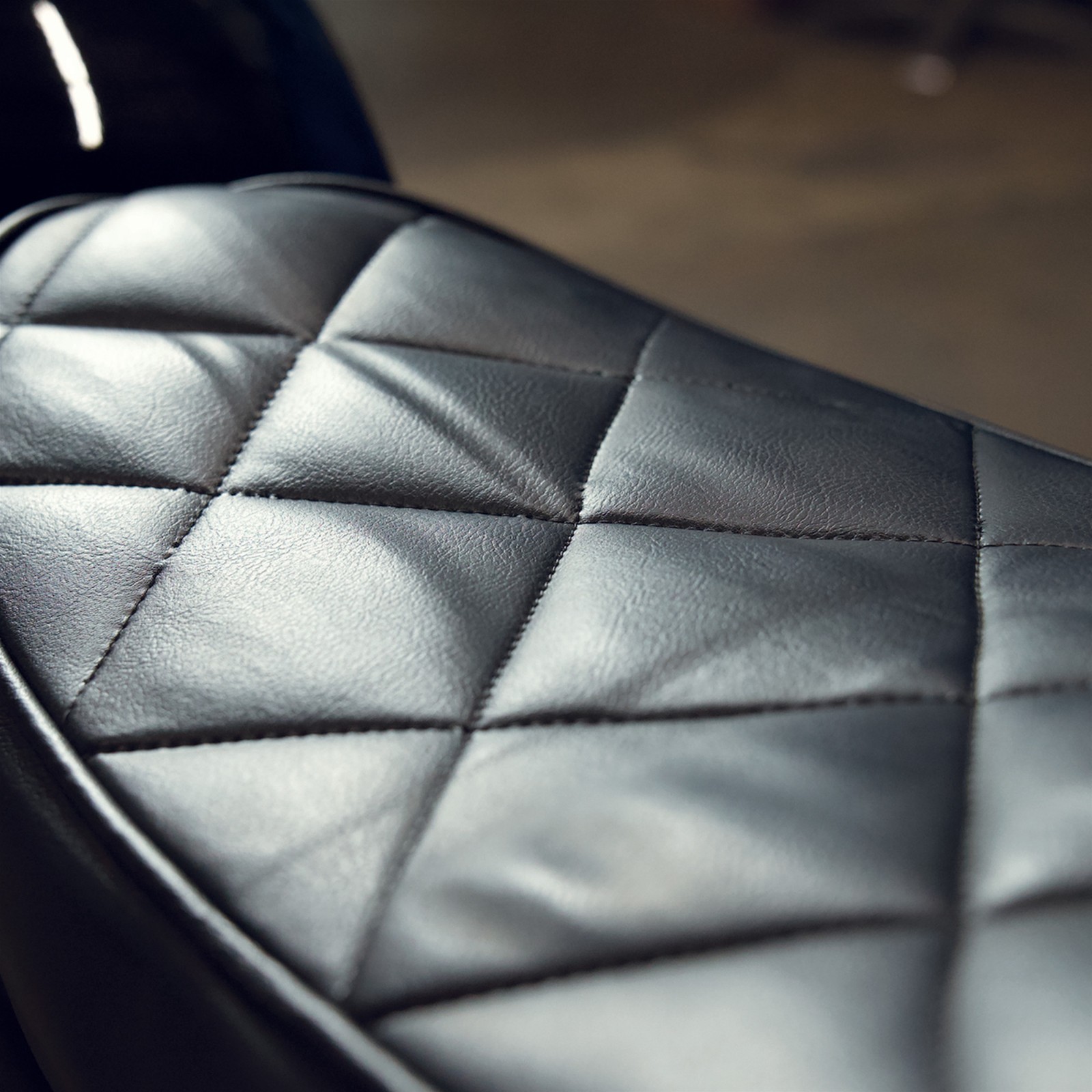 Dupli-Color HVP109 Dupli-Color High Performance Vinyl and Fabric
