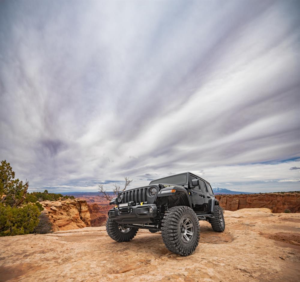 Superlift 18-22 Jeep Wrangler JLU (NO Mojave) 4WD 4in Dual Rate Coil Lift Kit w/Fox 2.0 Res Shocks thumbnail 2