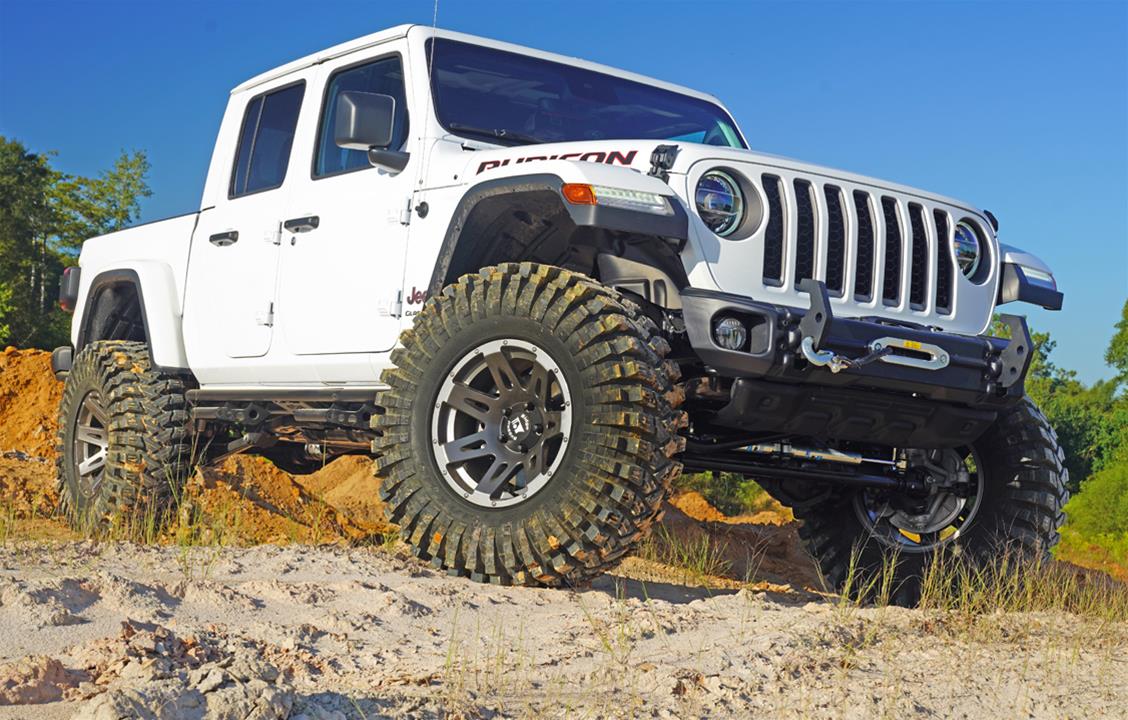 Superlift 20-21 Jeep Gladiator JT w/ Shock Extensions - 4in Lift Kit (1x slf5831, 1x slf5834, 1x slf5836, 1x slf600, 1x slf601) thumbnail 2
