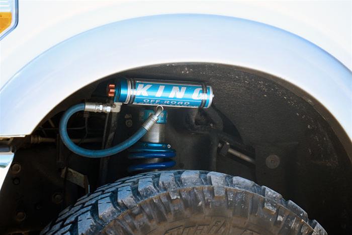 Superlift 11-16 Ford F-250/F-350 SD 4WD 6in Lift Kit w/Repl Radius Arms & King Coilovers Rear Shocks thumbnail 2