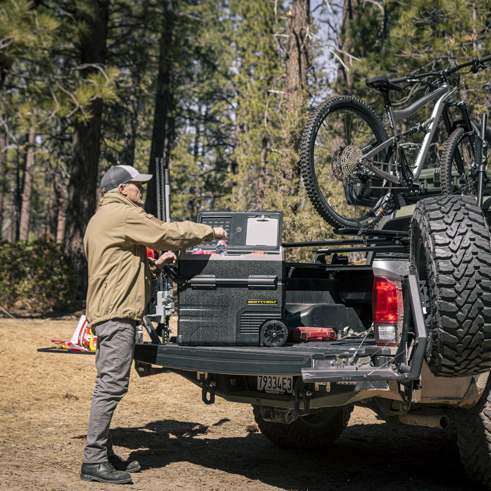 Smittybilt DualZone Waypoint Portable Fridge/Freezers 2889 Refrigerator, Fridge Freezer, 55 Liter, 12V and 120V, Each thumbnail 3