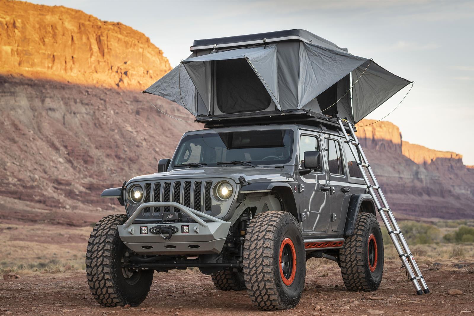 Smittybilt 2983 Smittybilt Overlander Hard Shell Rooftop Tents 