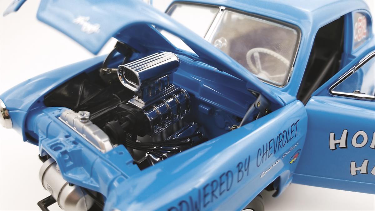 Summit Gifts 5107 1:18 Scale Horrid Henry Kaiser Henry J Diecast